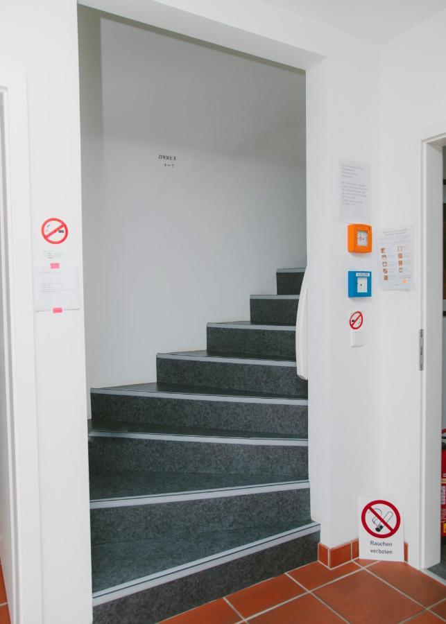Gaestehaus Vigliarolo Gewerblich Jedes Zimmer Eigenes Bad Gemeinschaftskueche Эльмсхорн Экстерьер фото