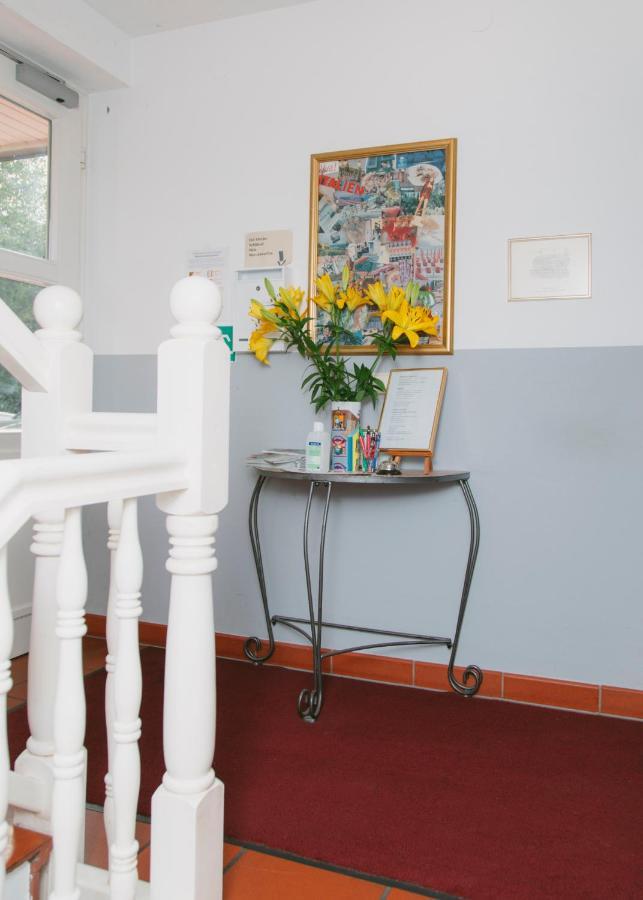 Gaestehaus Vigliarolo Gewerblich Jedes Zimmer Eigenes Bad Gemeinschaftskueche Эльмсхорн Экстерьер фото
